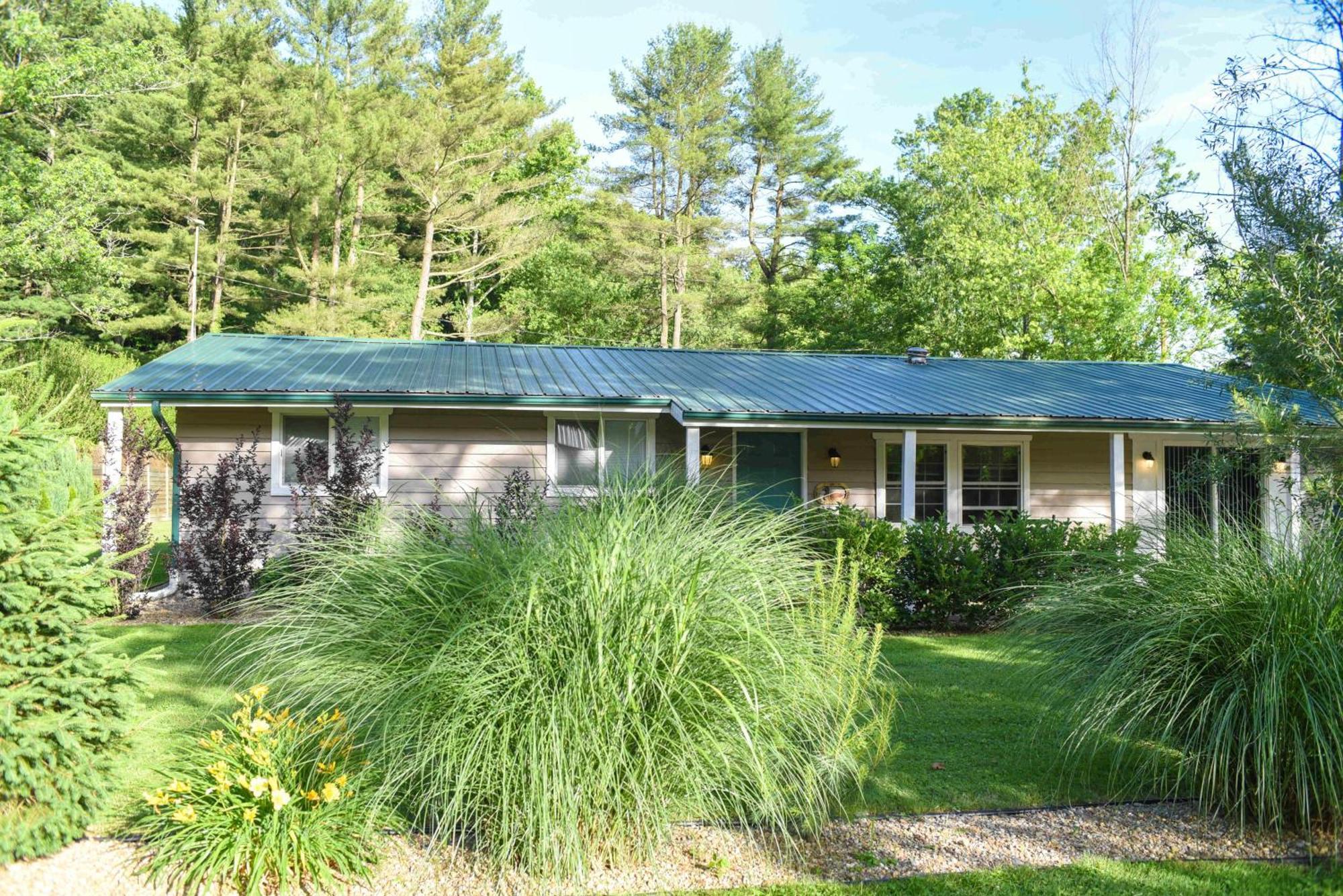 Cottage With Yard And Grill About 21 Mi To Hocking Hills! Nelsonville Екстер'єр фото